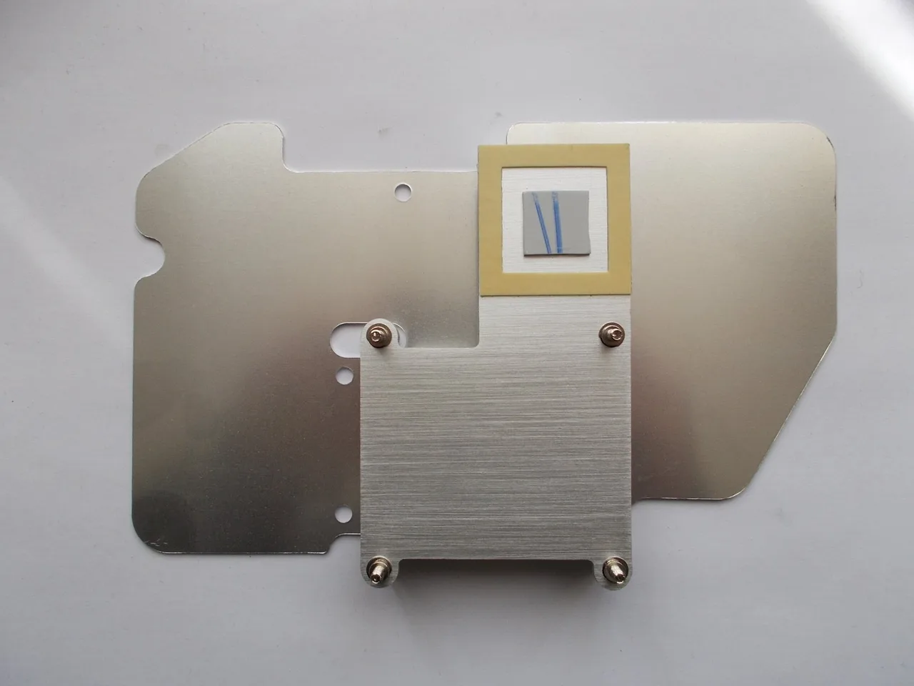 Кулер для процессораа для Celeron M 1GHz CPU 3TAP30000120