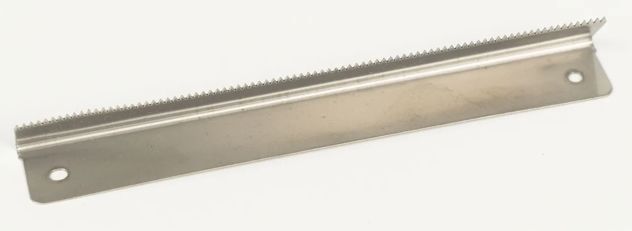 9 THM02-00PS-009X BRACKET_TEAR_BAR ДЕРЖАТЕЛЬ ГРЕБЕНКИ